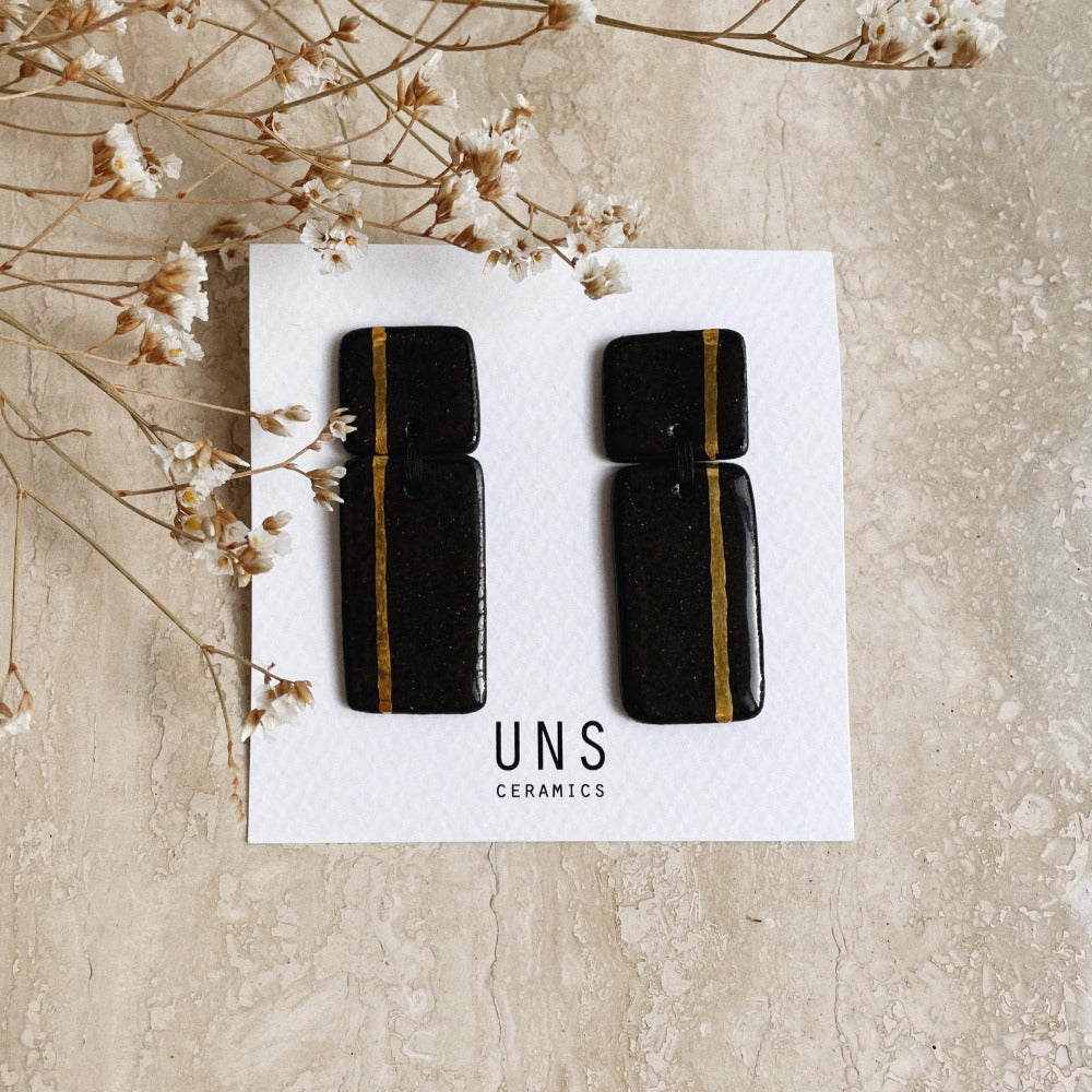 Pilar Black Ceramic Earring