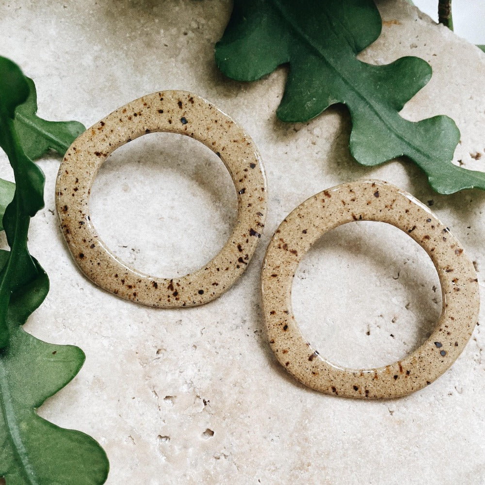 Antônia Melides Ceramic Earring